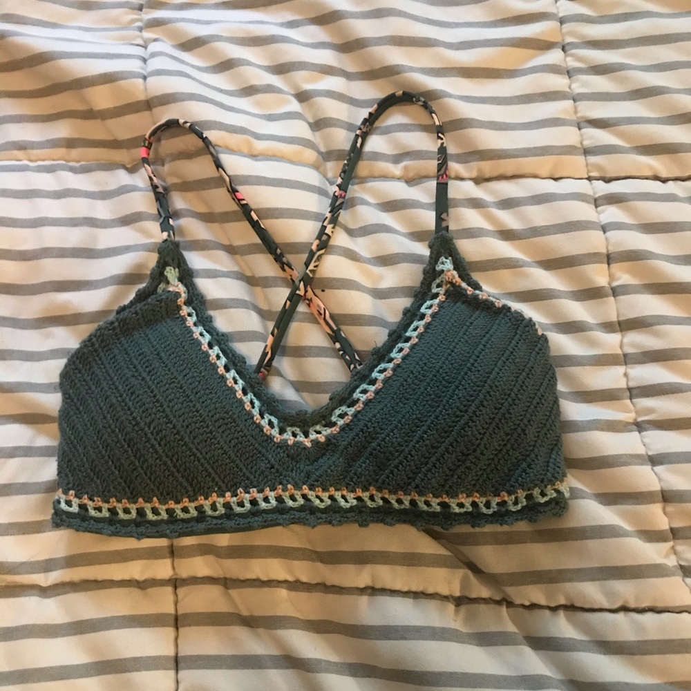 NWOT Crochet bikini top